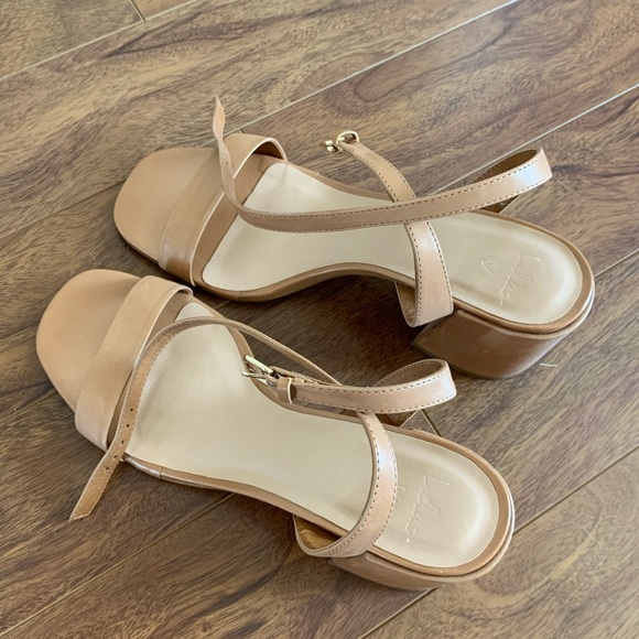 Lulu’s Block Heels - Picture 2 of 4